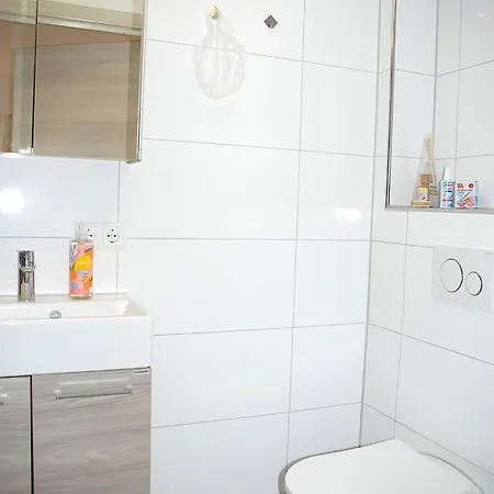 Willkommen In Dagersheim Bei Boeblingen! Gemuetliches 1 Zi Zum Wohlfuehlen In Einem Angenehmen Umfeld! Apartment
